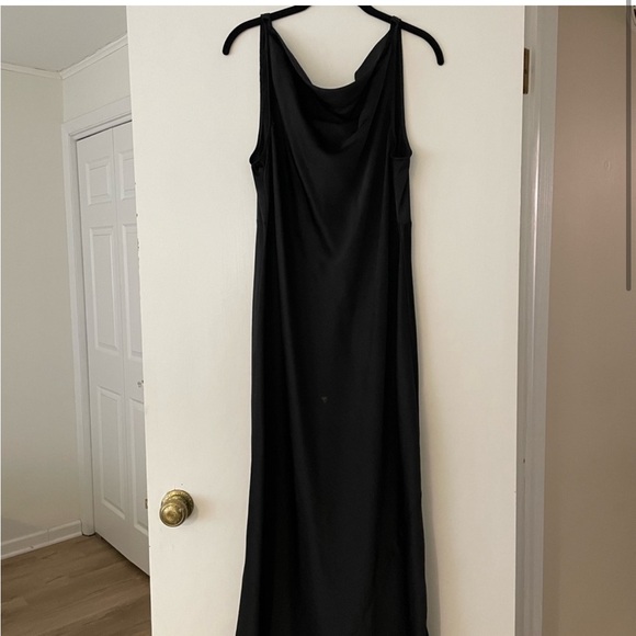 Goddess Satin Dress (SEE PHOTOS) - Picture 2 of 6